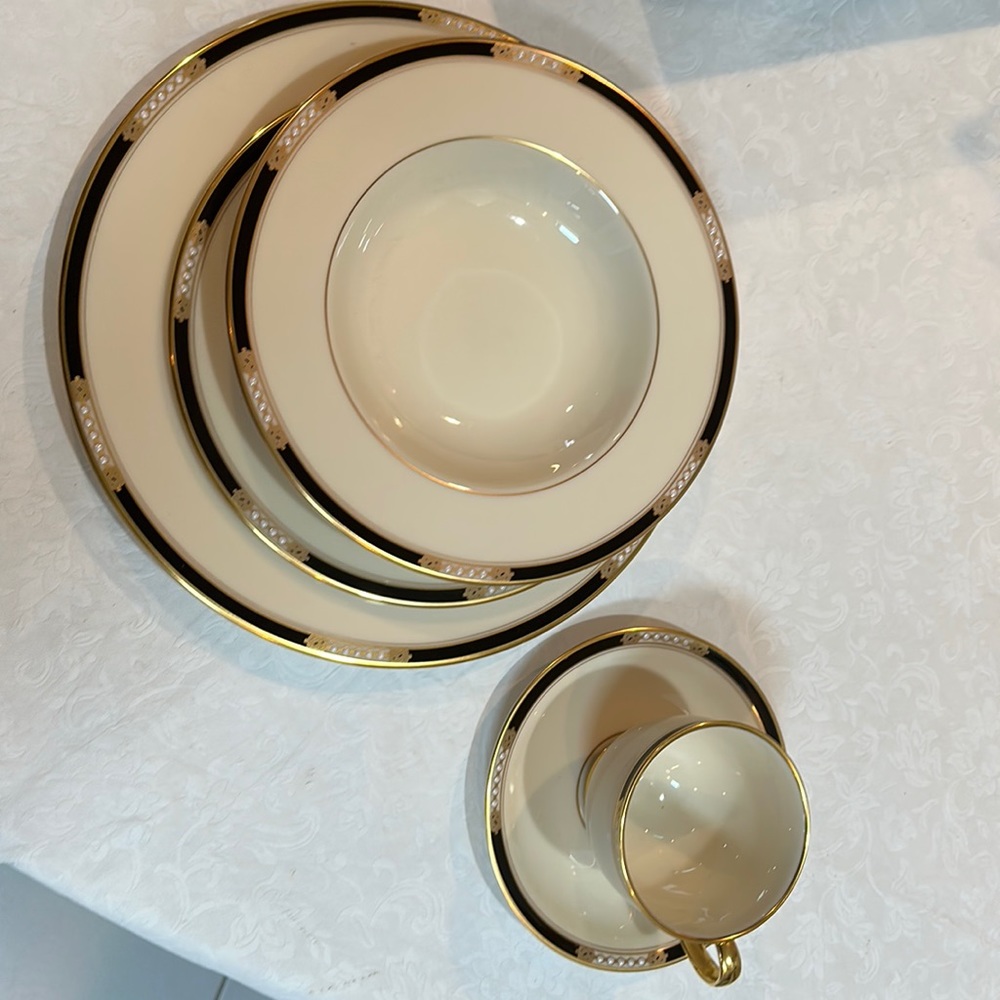 Vintage Lenox China-Hancock Pattern NWT